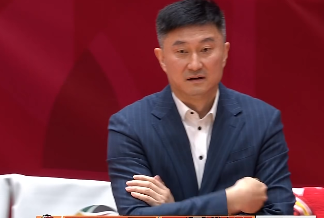 3消息！杜锋深夜发声，焦泊乔被辽篮球迷辱骂，朱芳雨买断王少杰