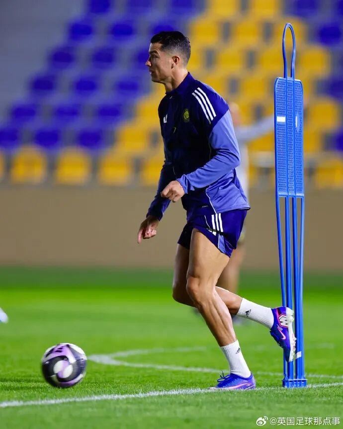 开云-爱游戏-本泽马首秀戴帽，C罗“罢赛”风波升级，沙特联发言人：没有人能决定其球队之外的决策