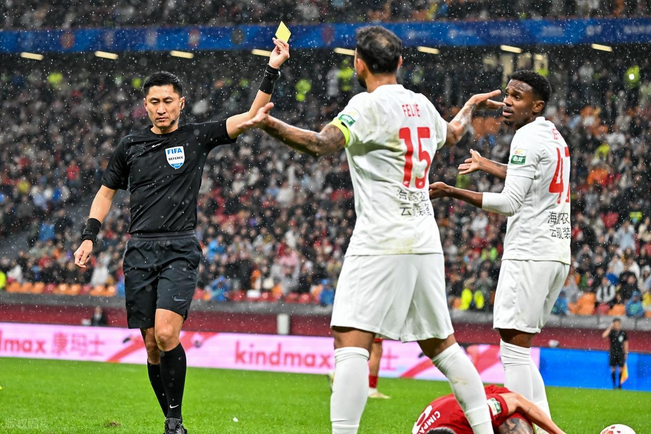 开云-爱游戏-中超第二轮最差阵容出炉！拉唐领衔，红黄牌扎堆，李金羽意外上榜